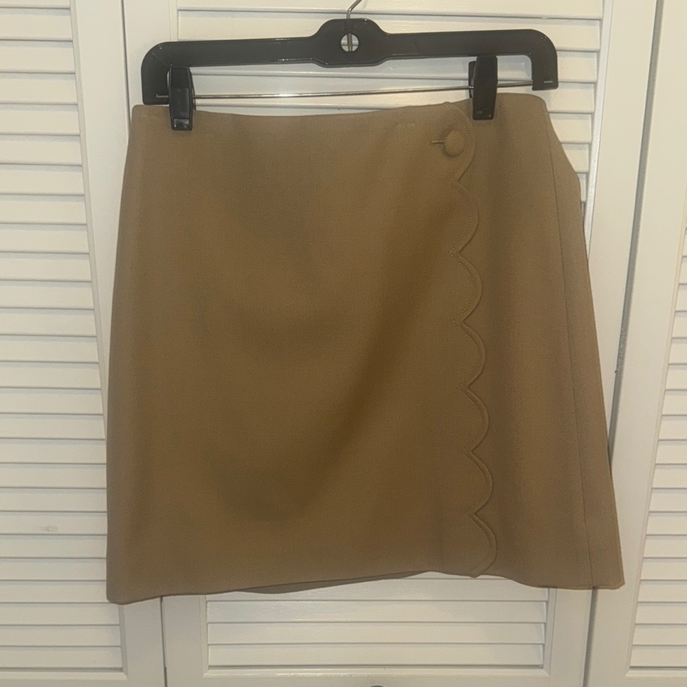 J. Crew - Tan Scalloped Women's Skirt - Sz 6